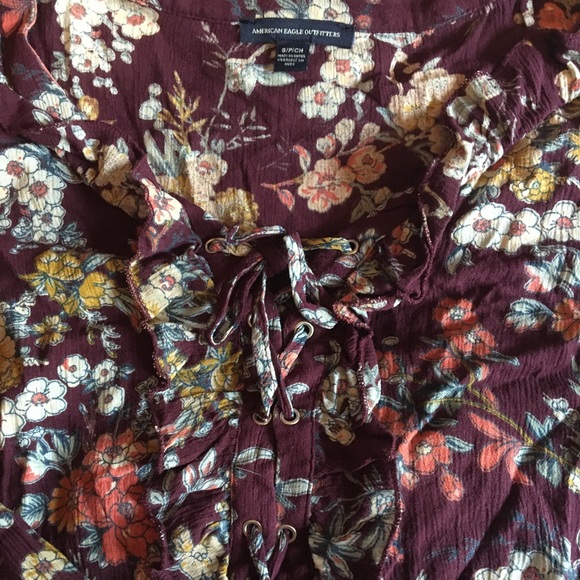 American Eagle Floral Tie Up Blouse - Picture 2 of 3
